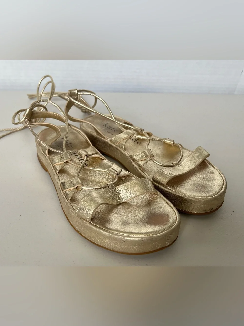 Kate Spade Serena Strappy Sandals Pale Gold Leather Lace Up Gladiator 7B